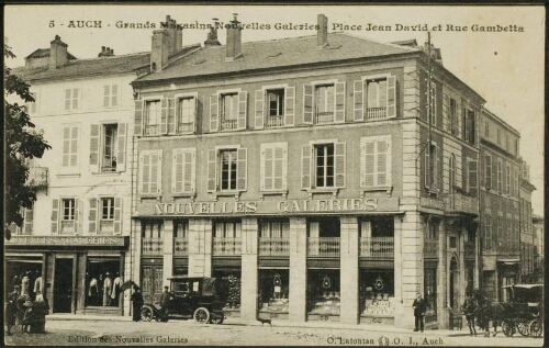 Auch  -  Grands Magasins. Nouvelles Galeries. Place Jean David et rue Gambetta