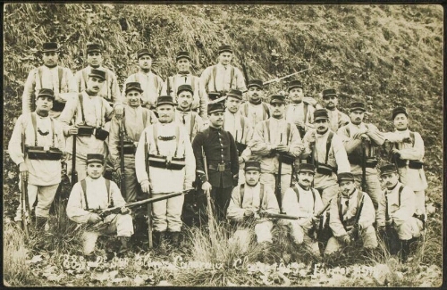 [88e d'infanterie - 2e section des élèves Caporaux - Classe 1913 - Février 1914. Camp de Bouconne (Hte Garonne)]