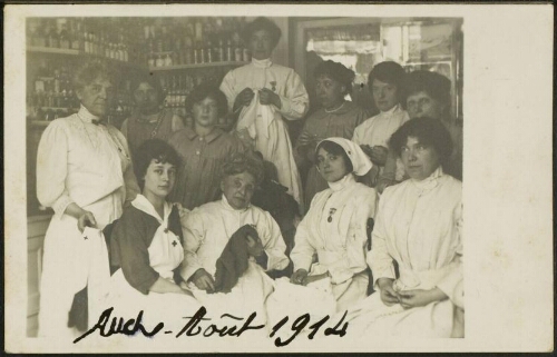 [Auch  -  Août 1914 -  Infirmières]
