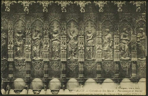 Auch  -  Cathédrale Ste-Marie  -  Personnages et Stalles composant les boiseries du Chœur (Bois sculpté, XVe s.)